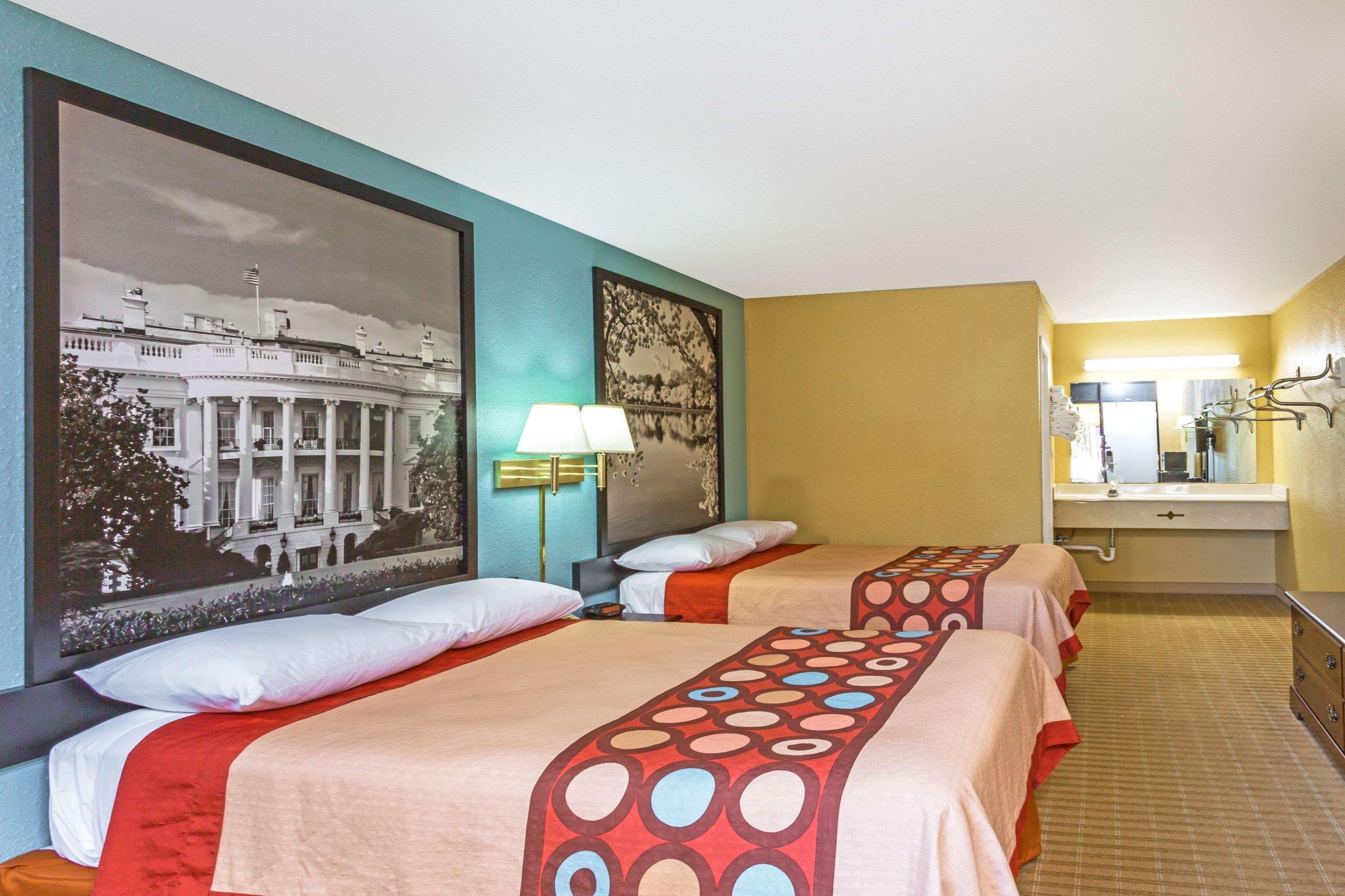 Super 8 By Wyndham Jessup/Baltimore Area Exterior photo